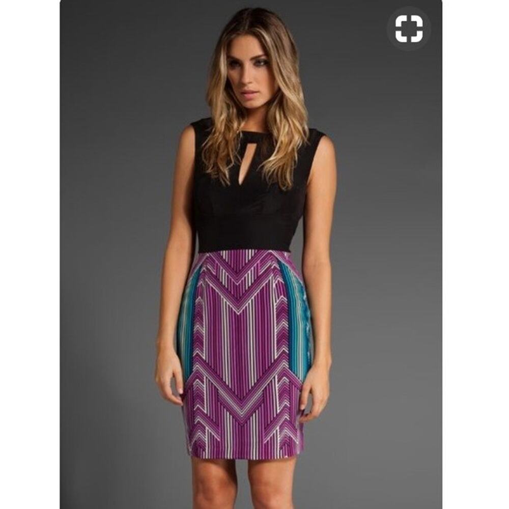 Trina Turk Keyhole Cutout Designer Sheath Sleeveless Dress Size 2 NEW!!!